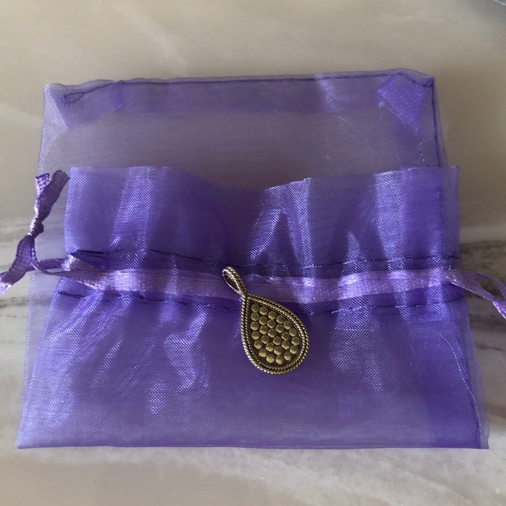 Anna beck pendant